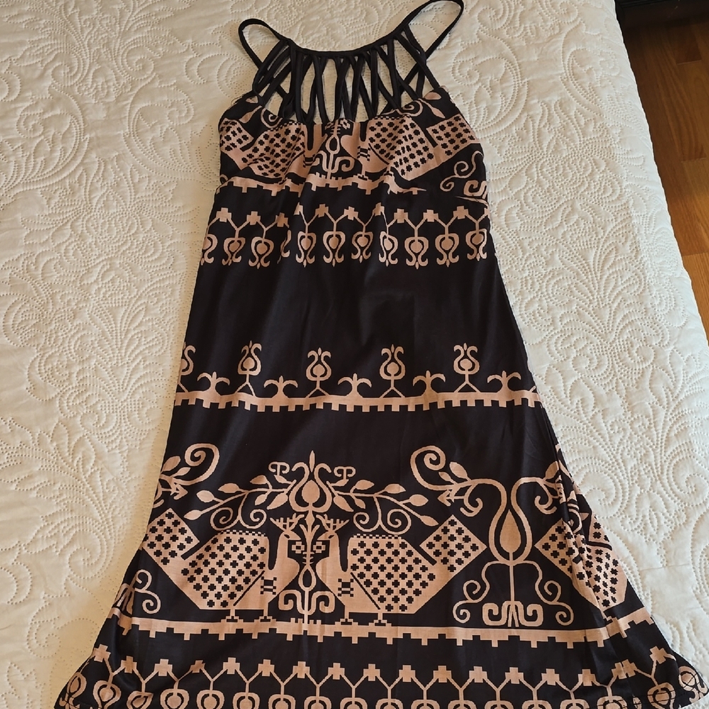 Elegant Black and Pink Patterned Dress